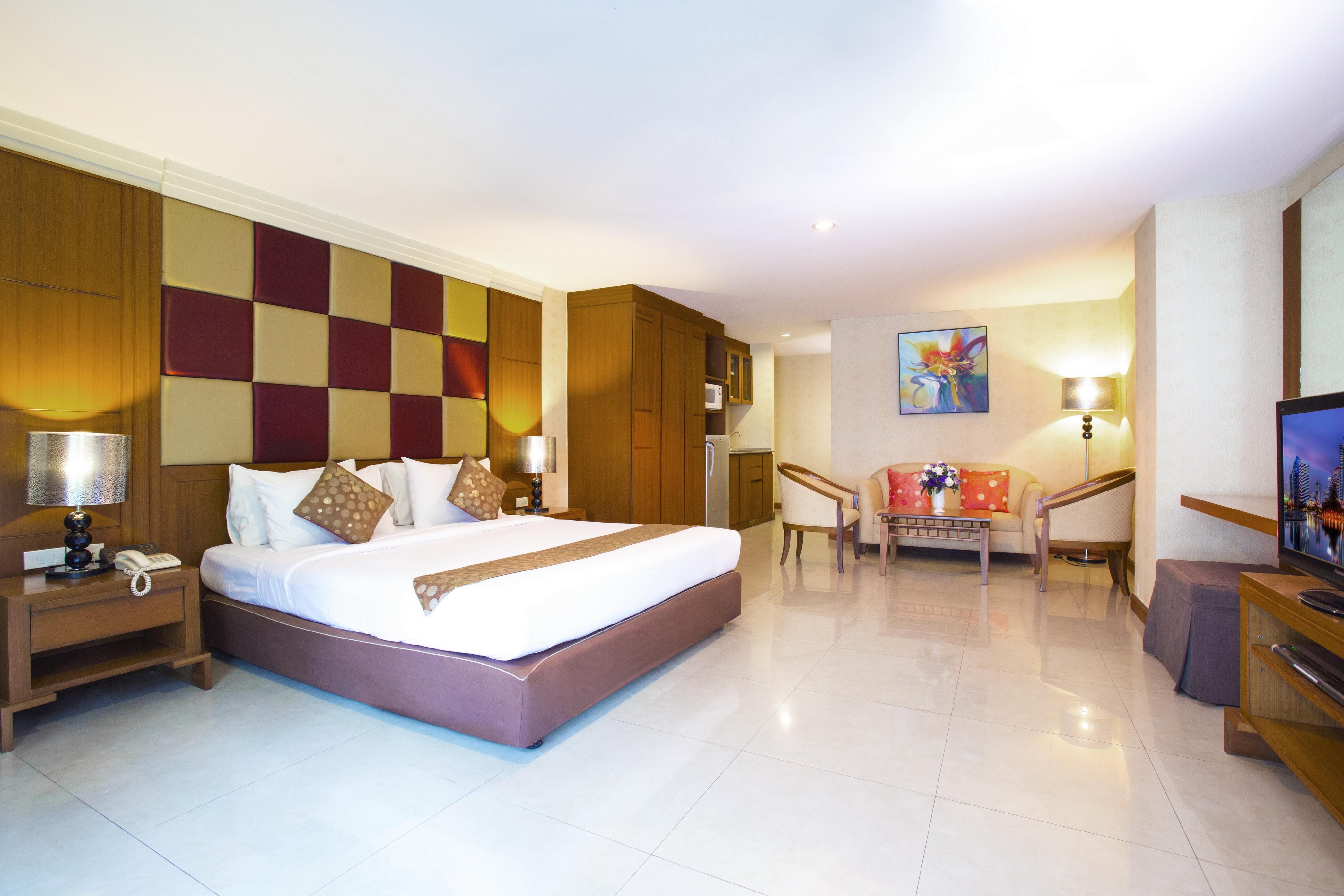 Bally Suite Sukhumvit Бангкок Екстер'єр фото