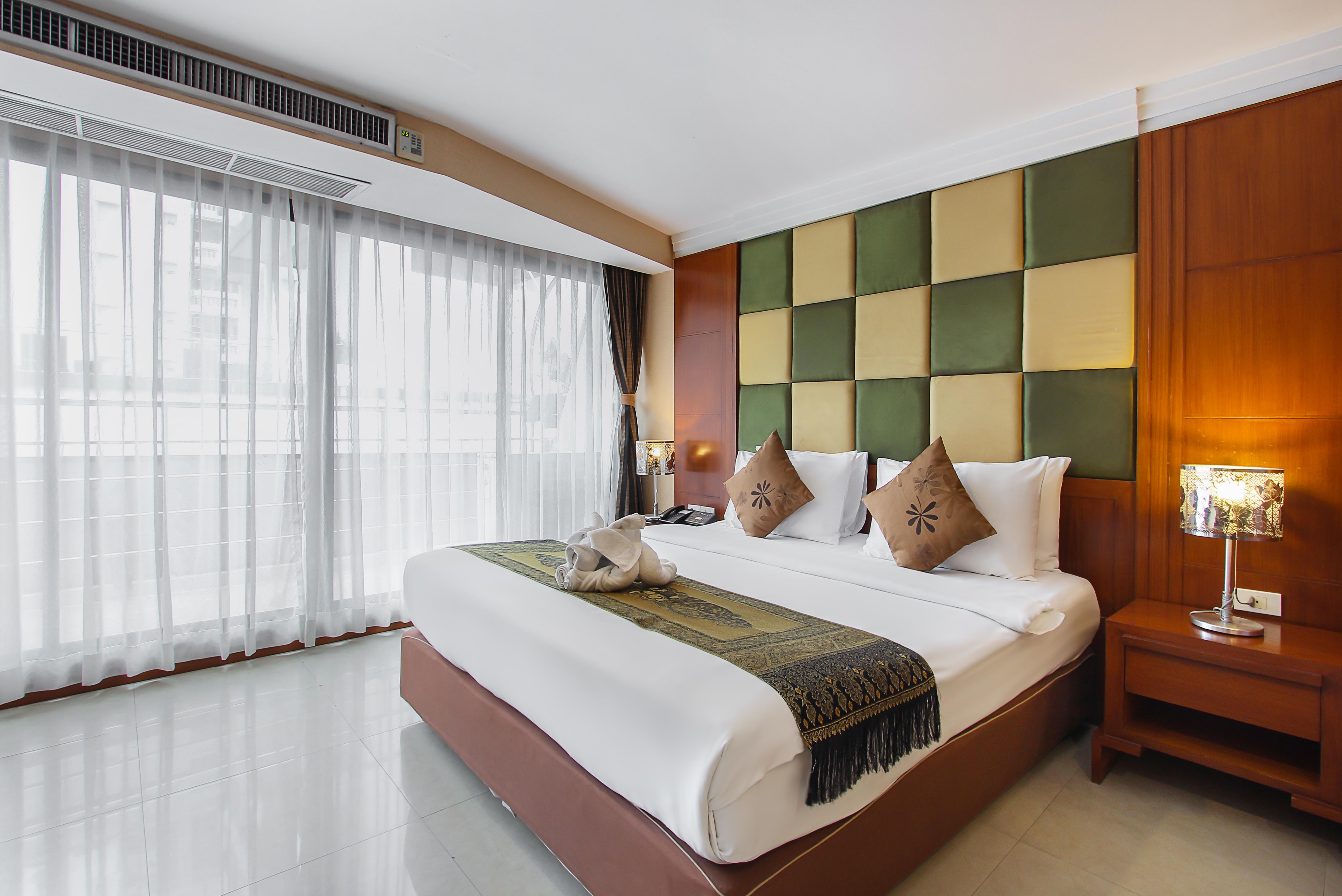Bally Suite Sukhumvit Бангкок Екстер'єр фото