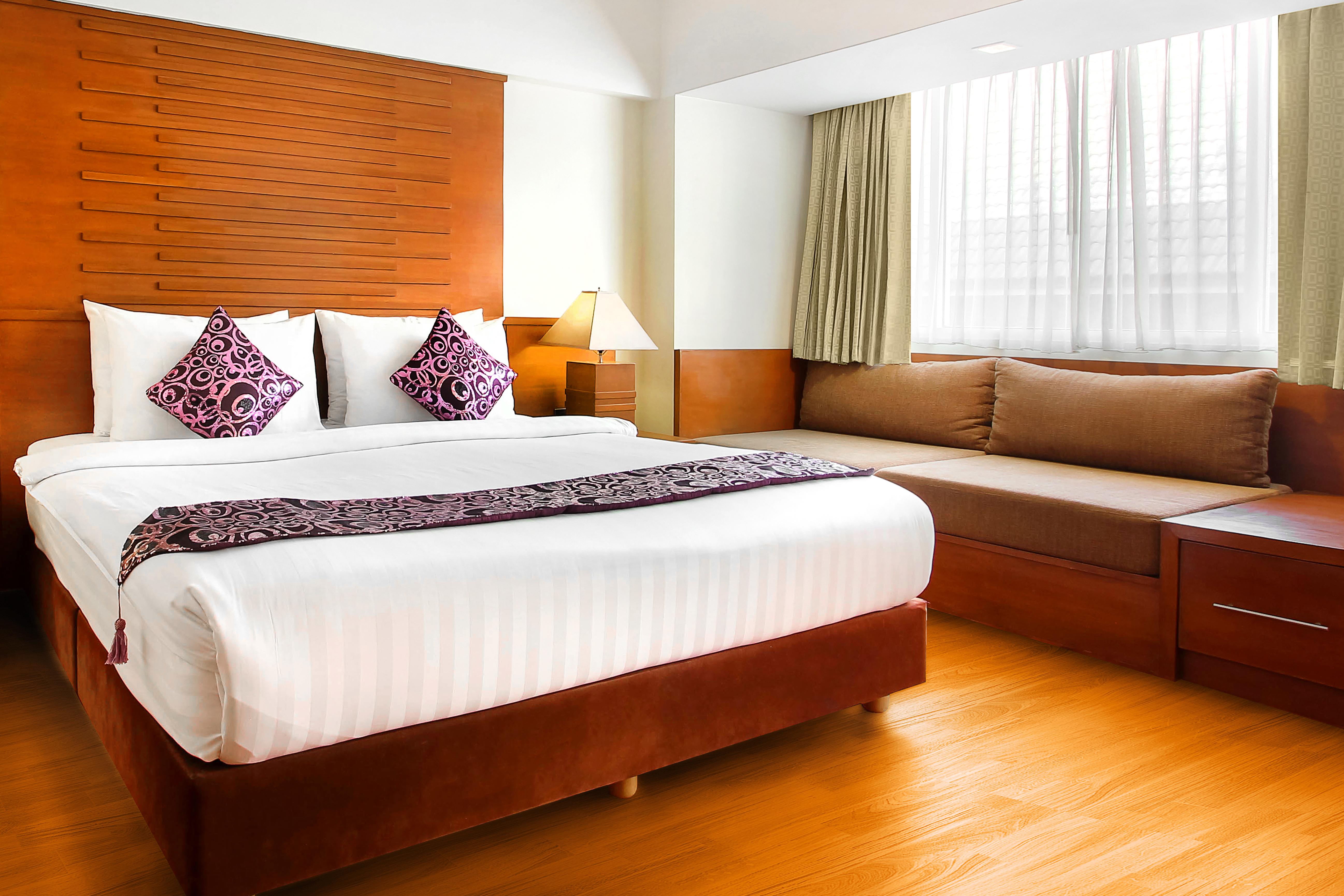 Bally Suite Sukhumvit Бангкок Екстер'єр фото