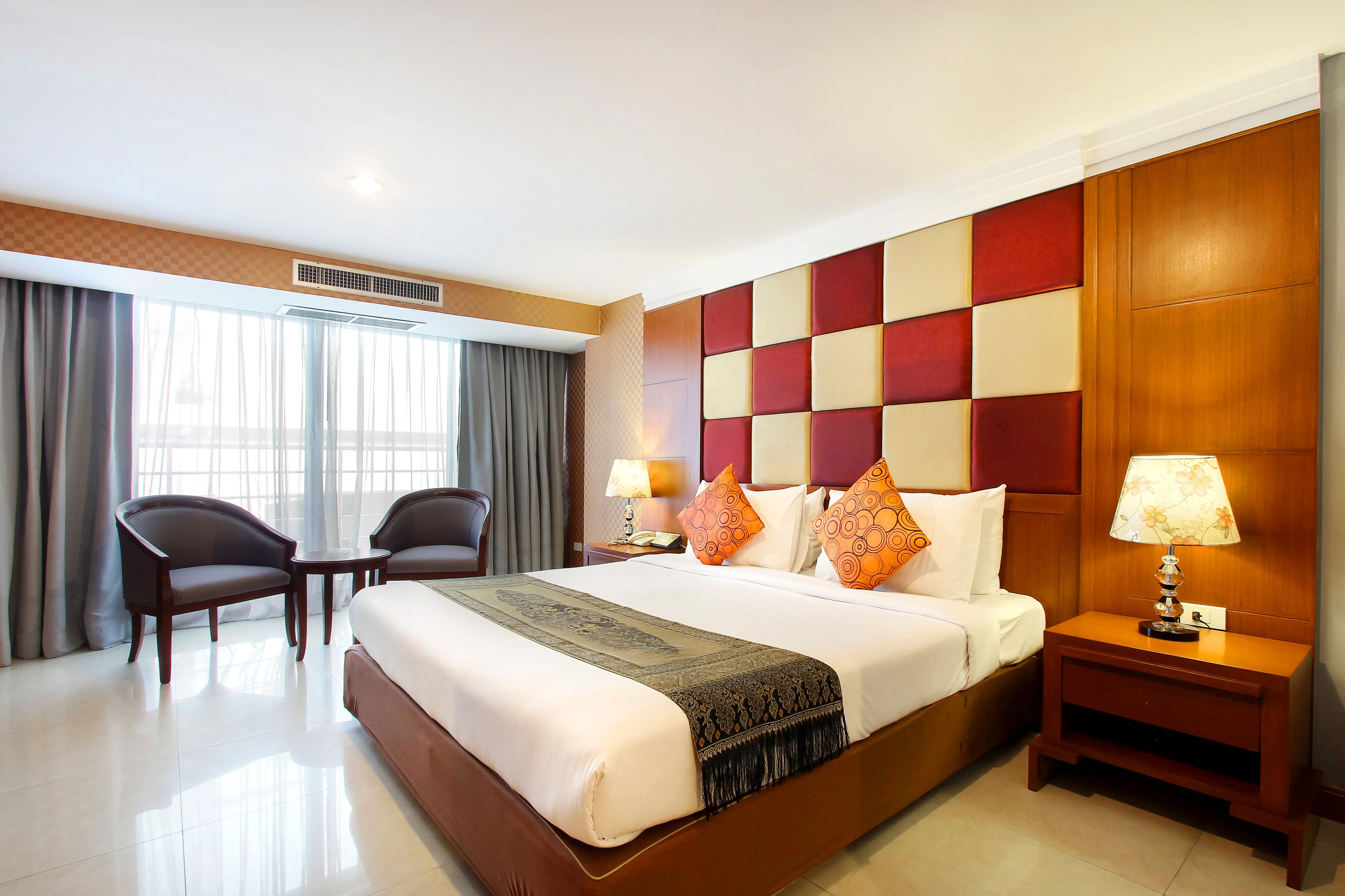 Bally Suite Sukhumvit Бангкок Екстер'єр фото