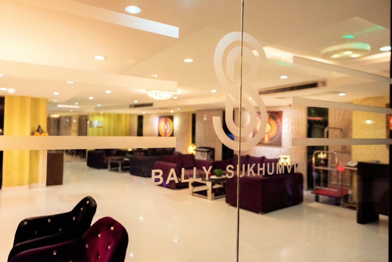 Bally Suite Sukhumvit Бангкок Екстер'єр фото