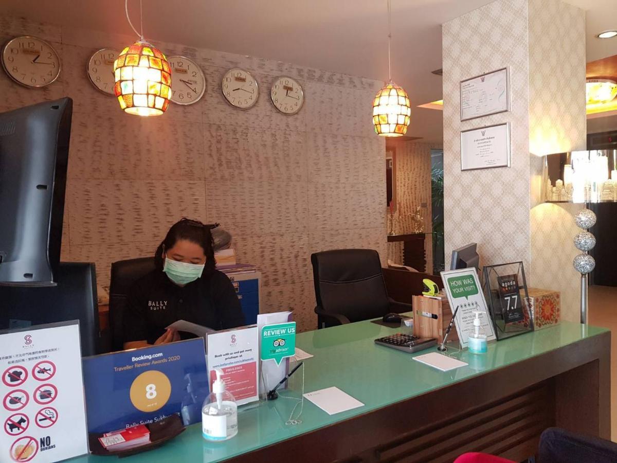 Bally Suite Sukhumvit Бангкок Екстер'єр фото